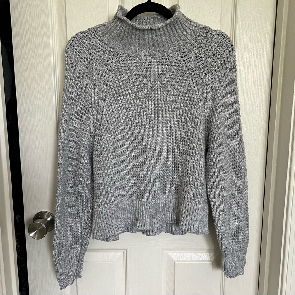 AE DREAMSPUN MOCK NECK SWEATER - Size Small